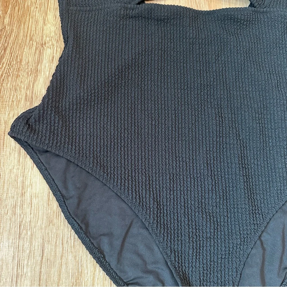 Aerie Crinkle Scoop Full Coverage One Piece Swimsuit